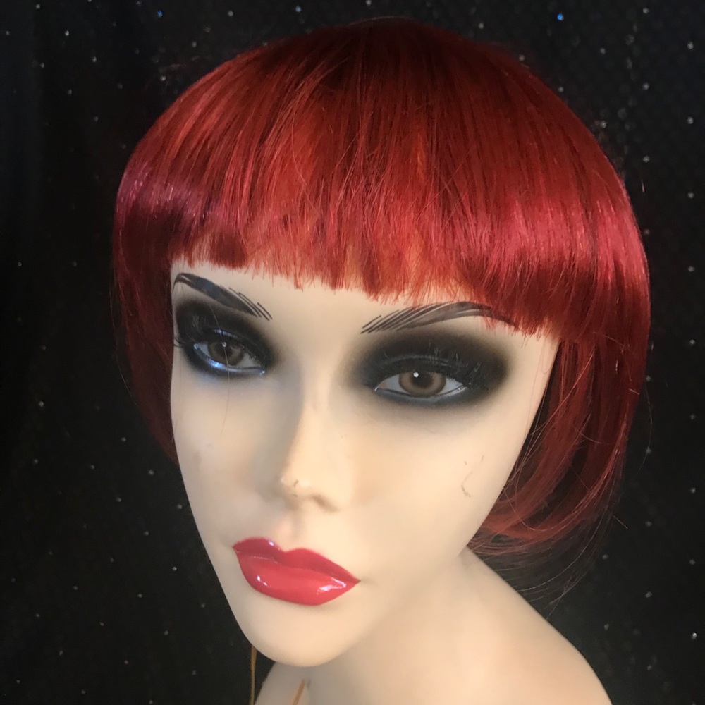 Red Wig - Bob style cut